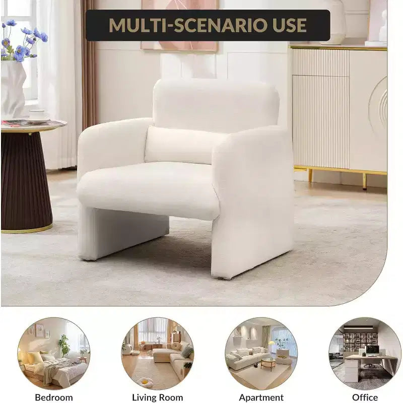 Poltrona Accent in ciniglia color crema con cuscino lombare e struttura in legno