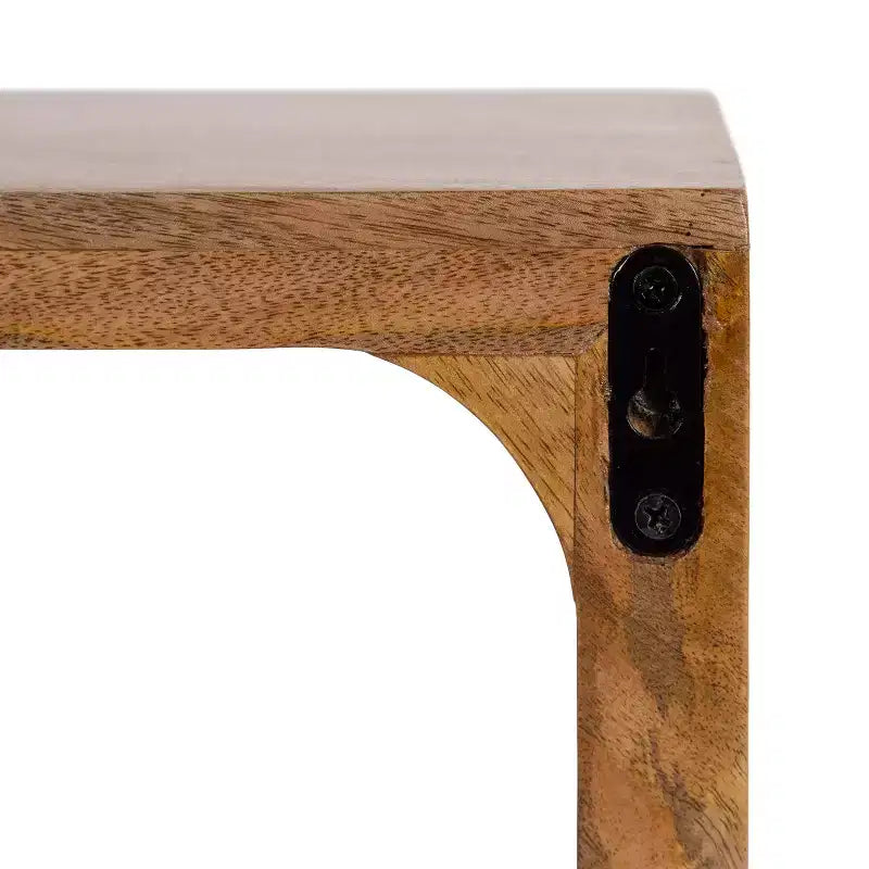 Tavolino sospeso a muro