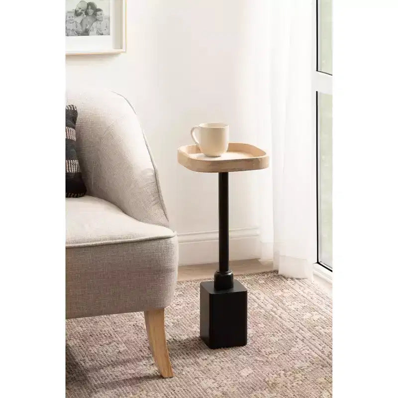Tavolino da bibita quadrato in legno