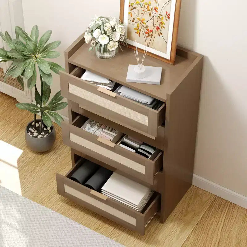 Cassettiera a 5 cassetti in rattan con pannelli intrecciati – Mobiletto da 117 cm