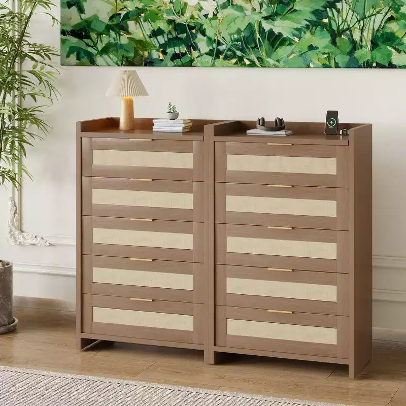 Cassettiera a 5 cassetti in rattan con pannelli intrecciati – Mobiletto da 117 cm