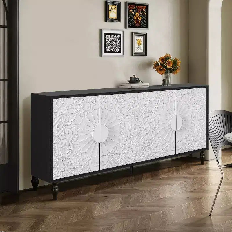 Credenza da cucina con ante intagliate a fiori, mobile multiuso con maniglie in metallo per ingresso e soggiorno