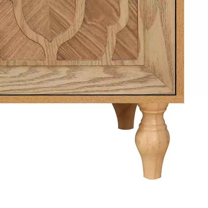 Credenza da cucina con ante intagliate a fiori, mobile multiuso con maniglie in metallo per ingresso e soggiorno