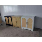 Credenza in rattan con 2 ante e ripiano fisso