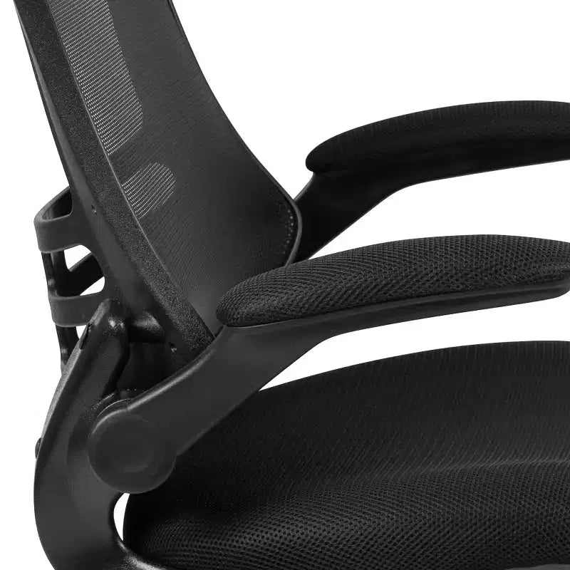 Sedia da ufficio ergonomica girevole in rete a schienale medio con braccioli ribaltabili